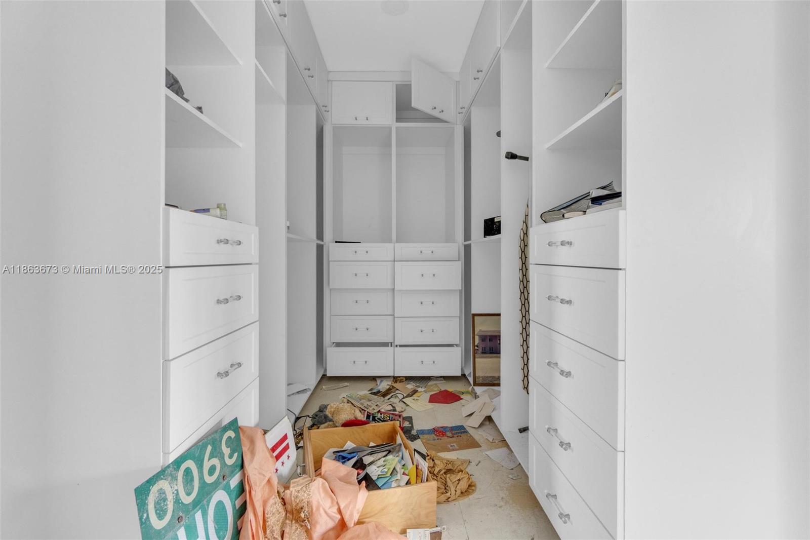 MIAMI SHORES SEC 3 - Residential