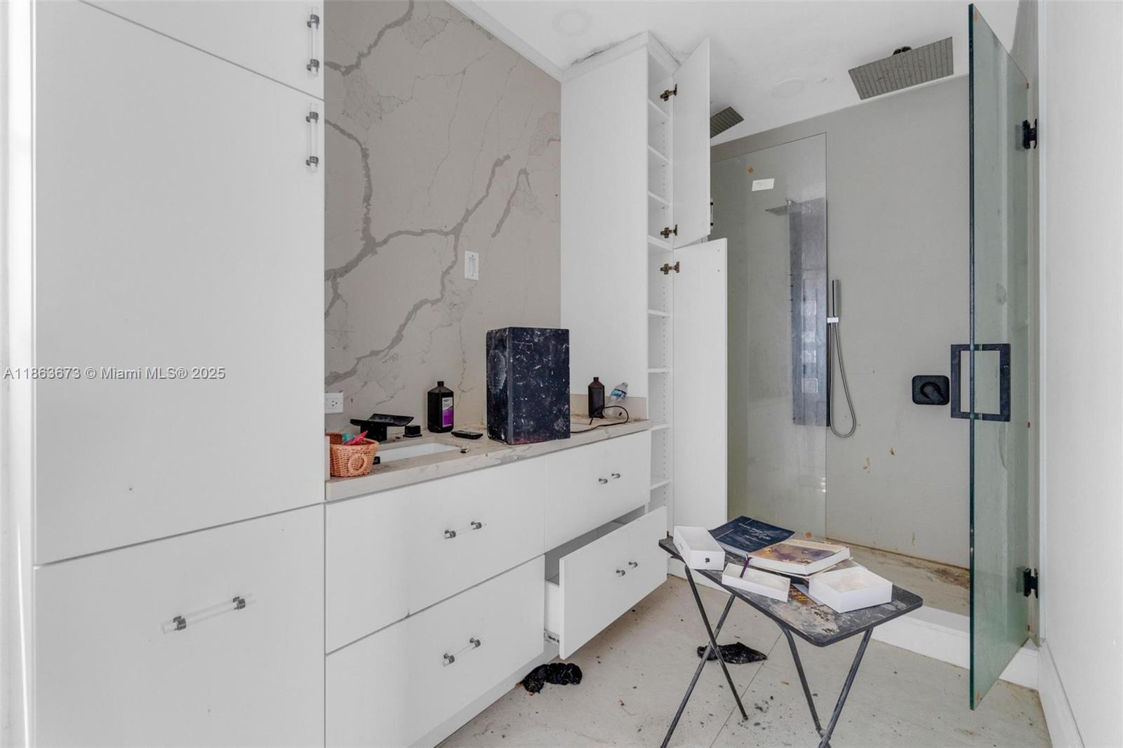 MIAMI SHORES SEC 3 - Residential