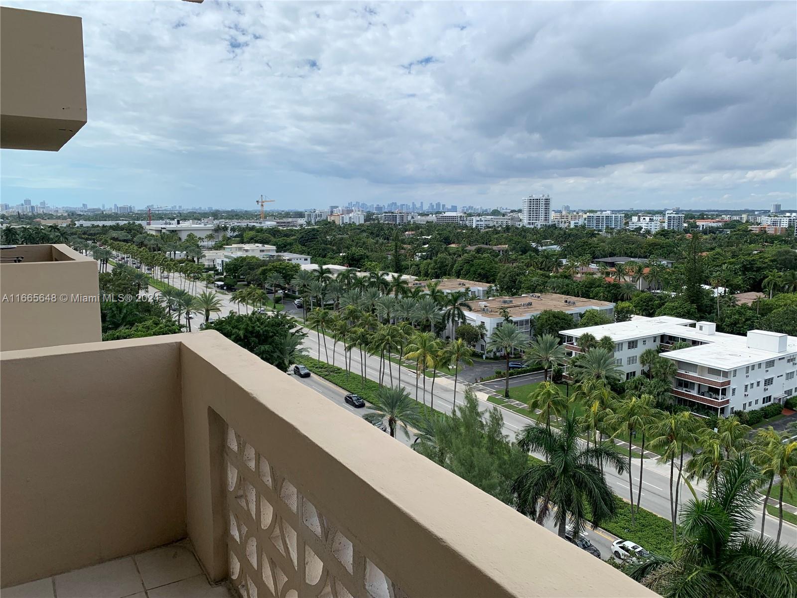 THE PLAZA OF BAL HARBOUR - Residential