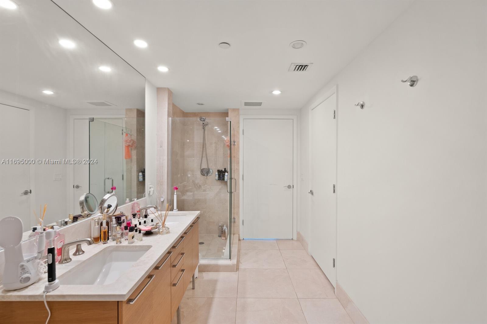 JADE BEACH CONDO - Residential