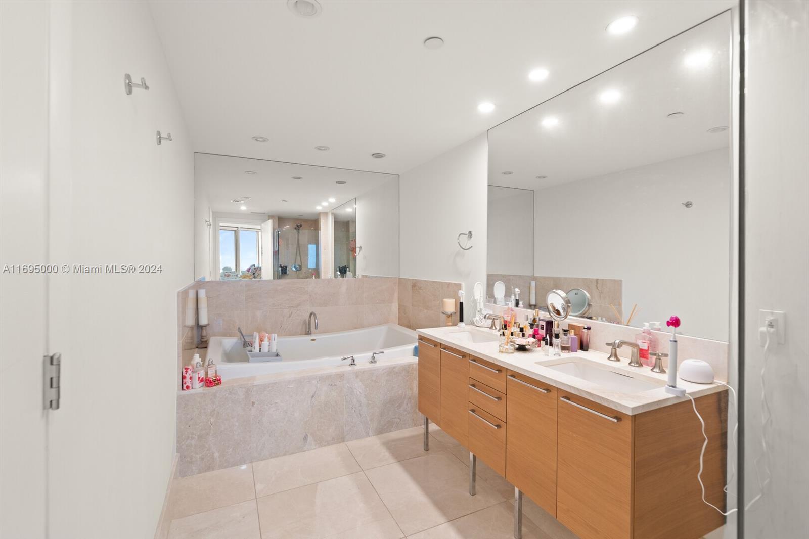 JADE BEACH CONDO - Residential