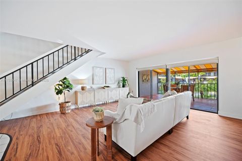 16408 Bridge End Rd Miami Lakes FL 33014