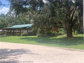 AVON PARK LAKES - Land