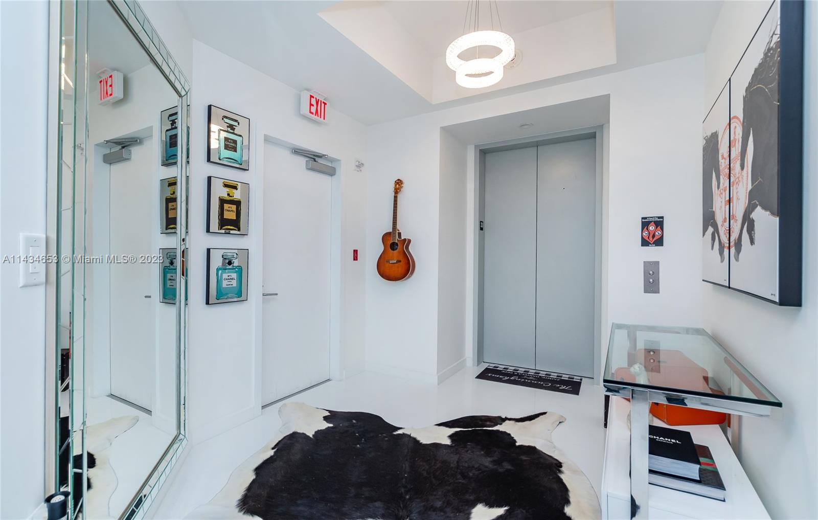 PARAMOUNT MIAMI WORLDCENT - Residential Lease