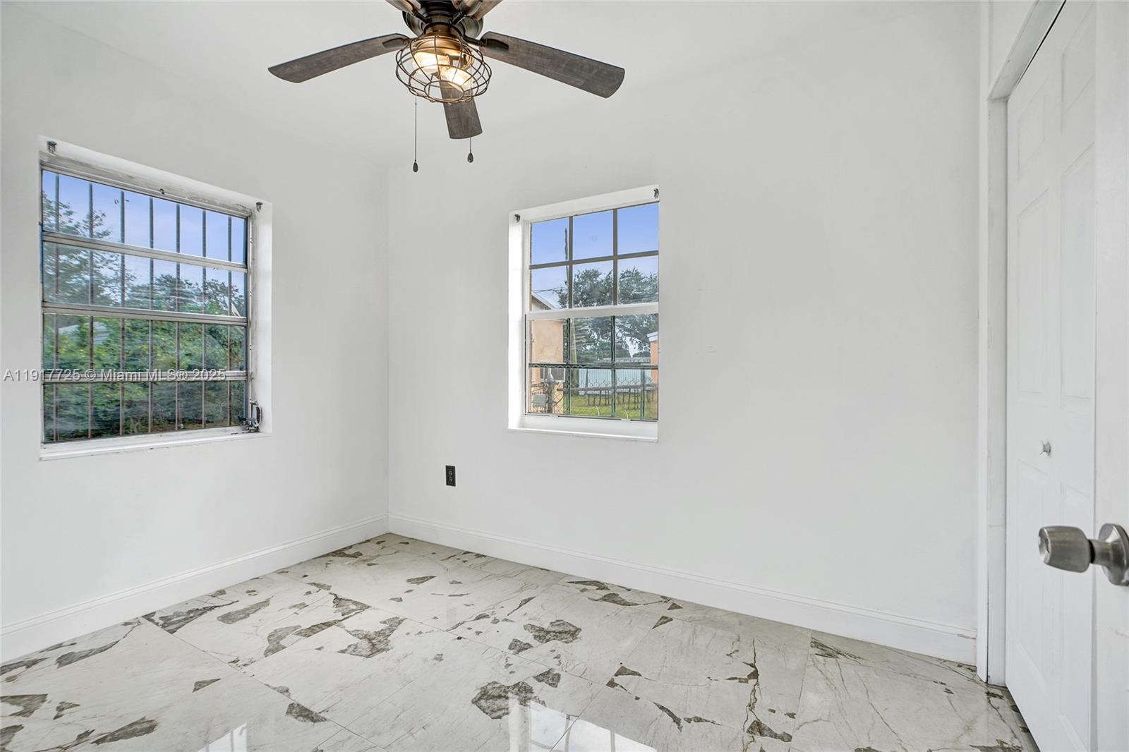 GOLDEN HIGHLANDS EST - Residential