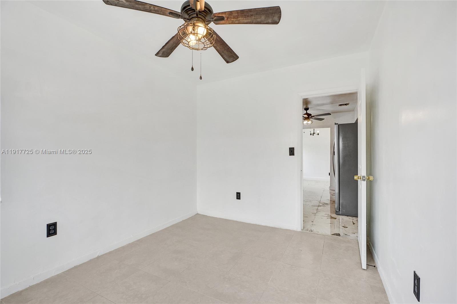 GOLDEN HIGHLANDS EST - Residential