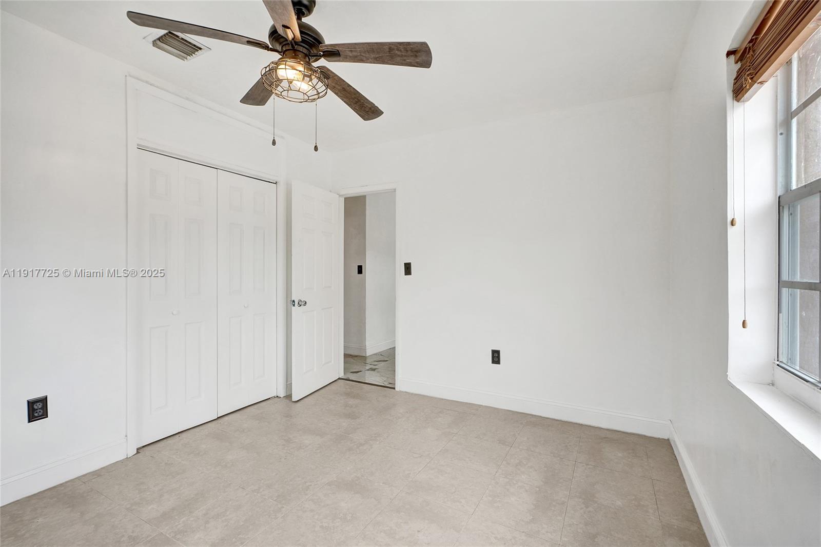 GOLDEN HIGHLANDS EST - Residential