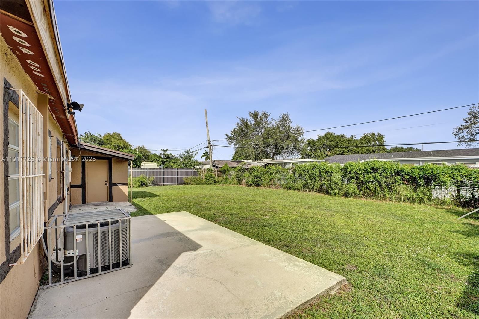 GOLDEN HIGHLANDS EST - Residential