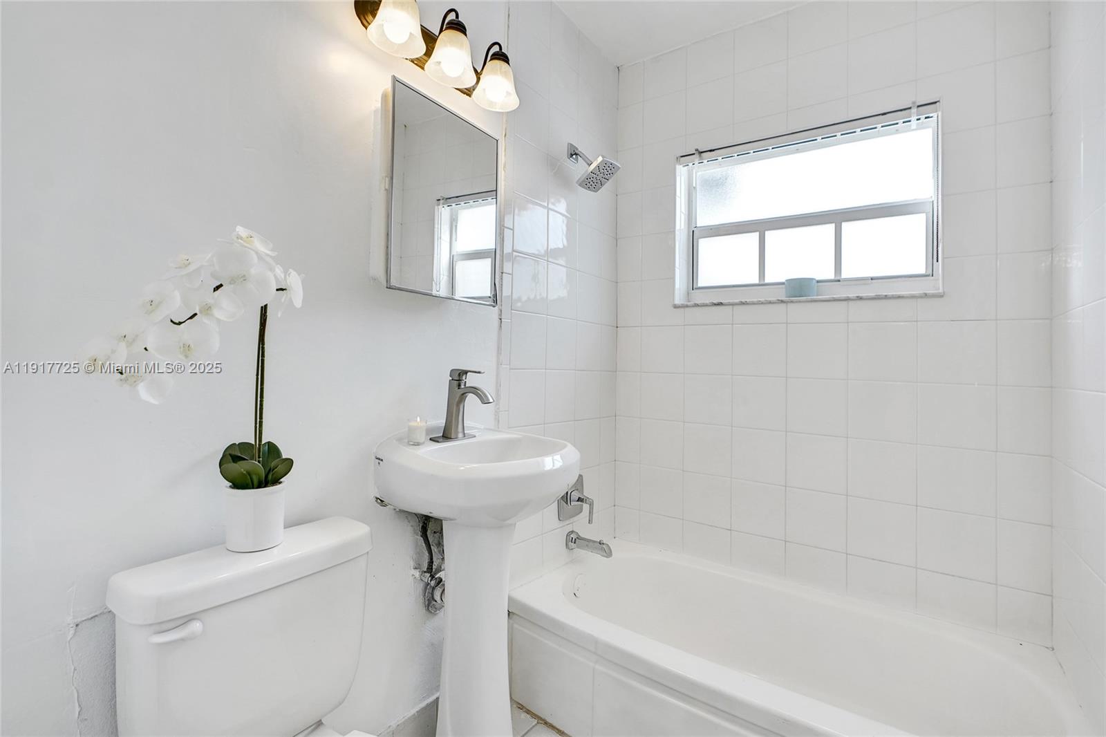 GOLDEN HIGHLANDS EST - Residential