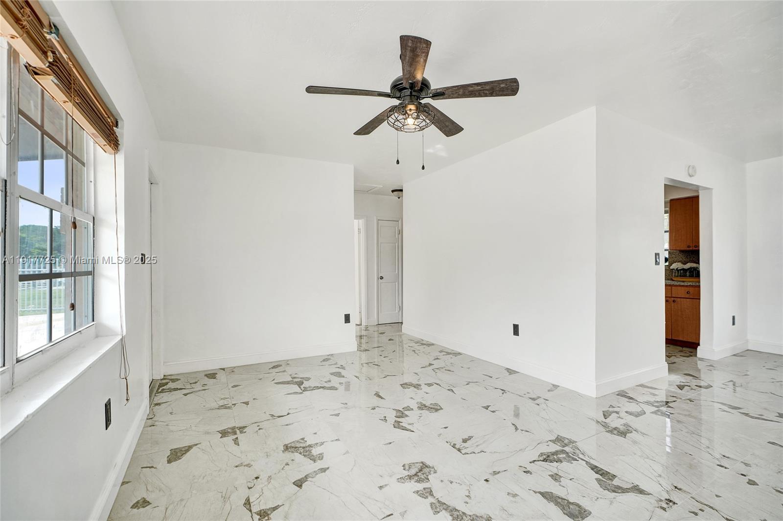 GOLDEN HIGHLANDS EST - Residential