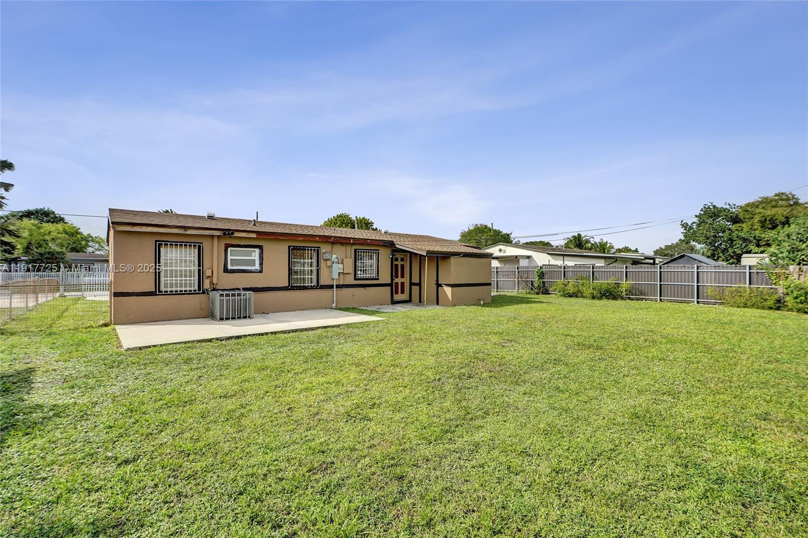 GOLDEN HIGHLANDS EST - Residential