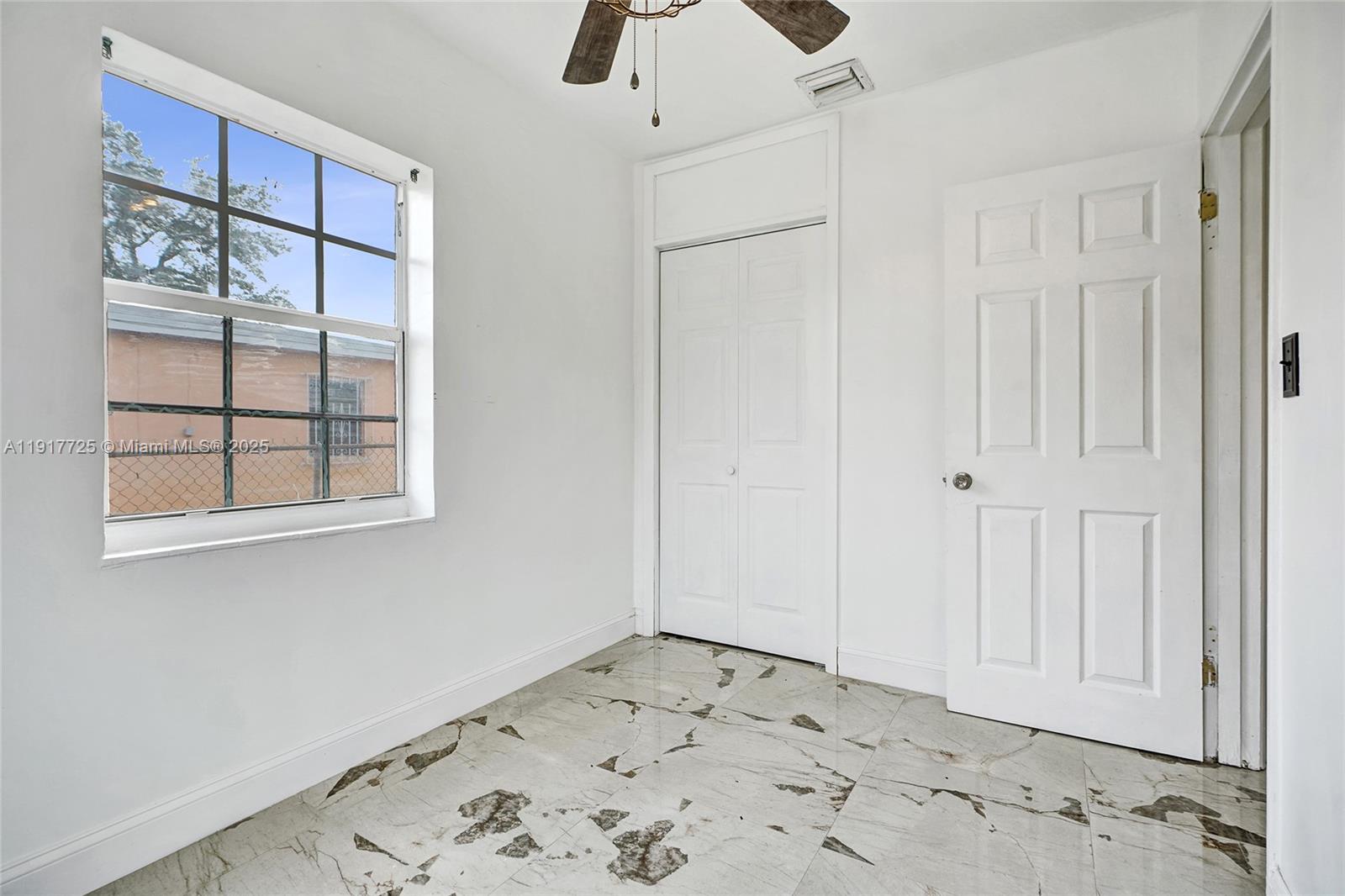 GOLDEN HIGHLANDS EST - Residential