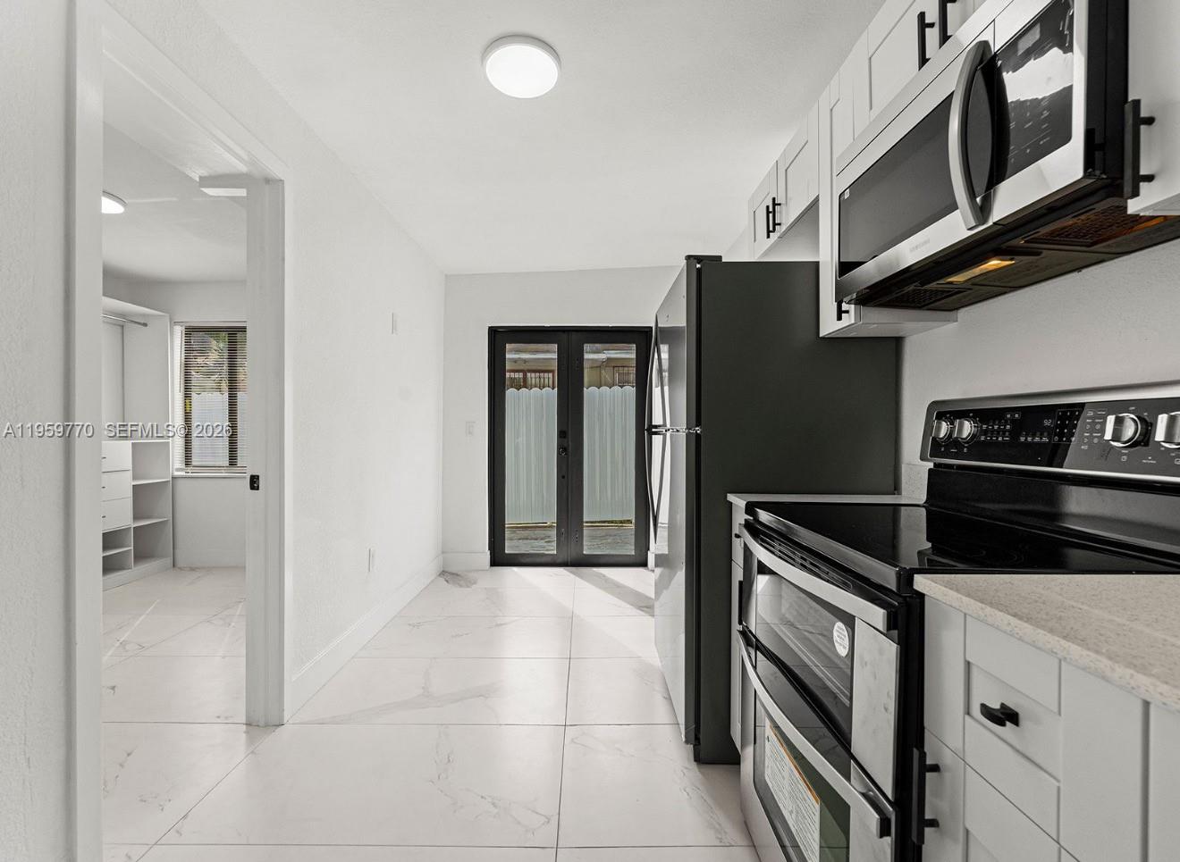 RIDGEVIEW SUB - Residential Lease