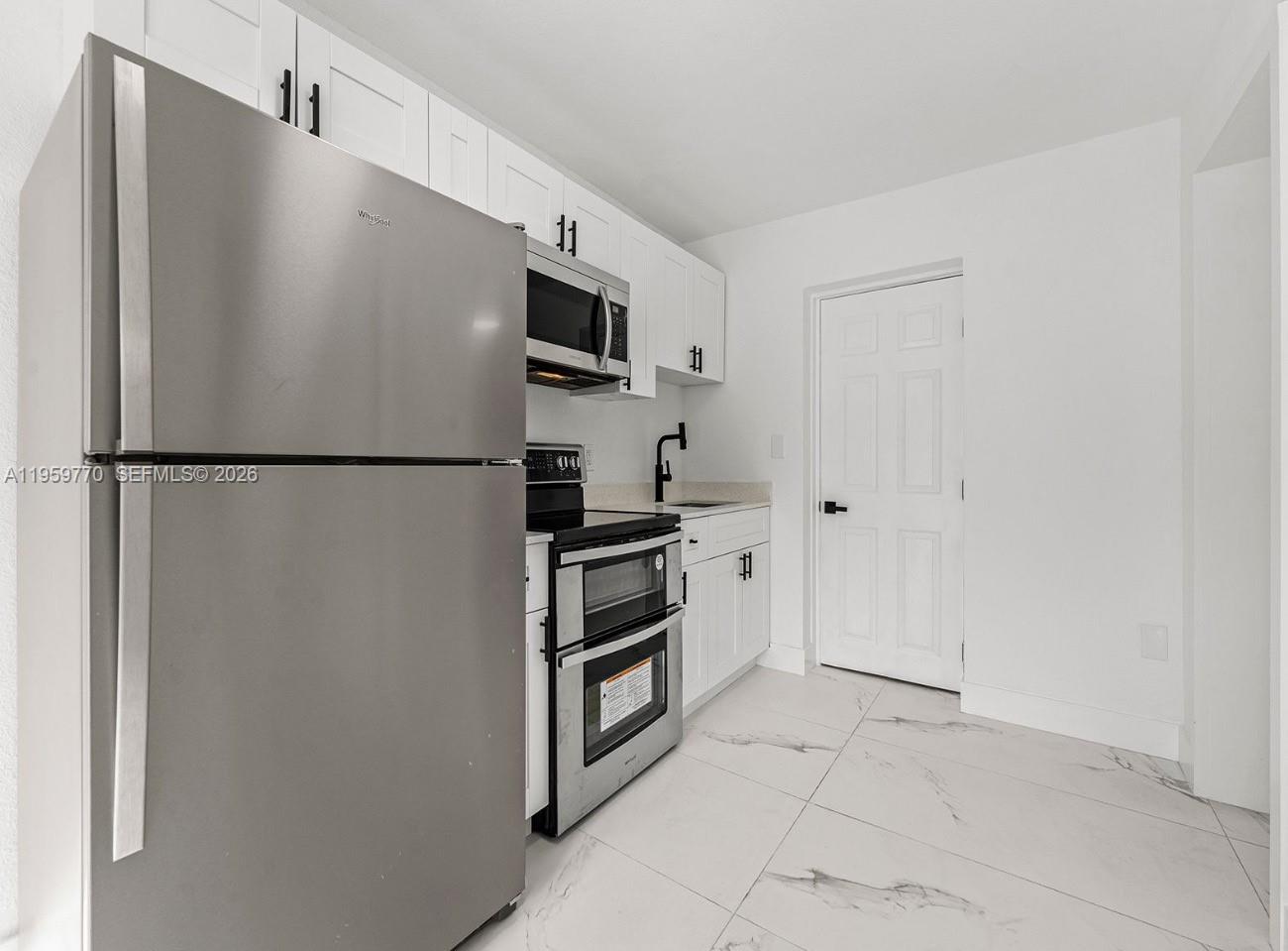 RIDGEVIEW SUB - Residential Lease