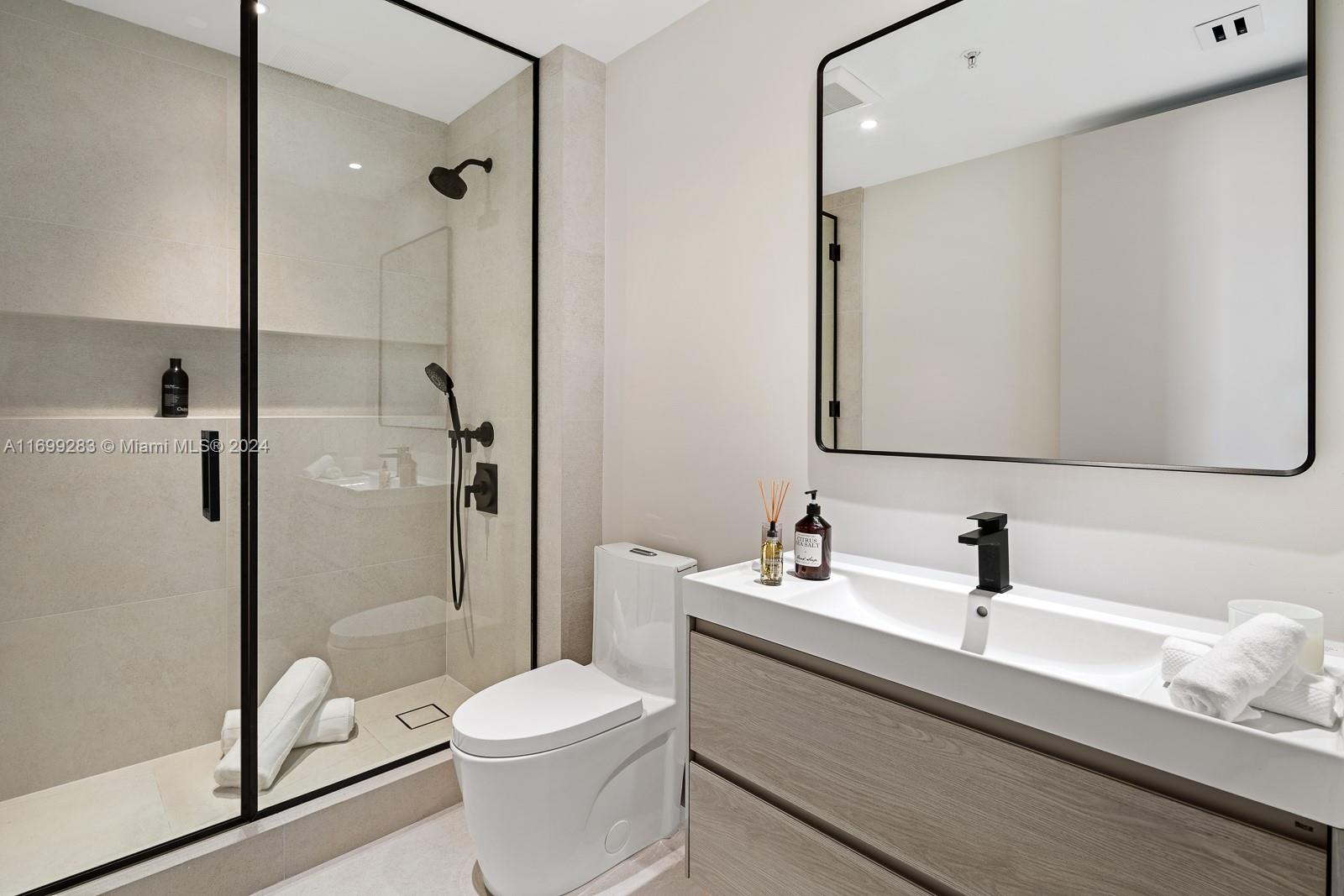 MILANO AT DEERING BAY CON - Residential