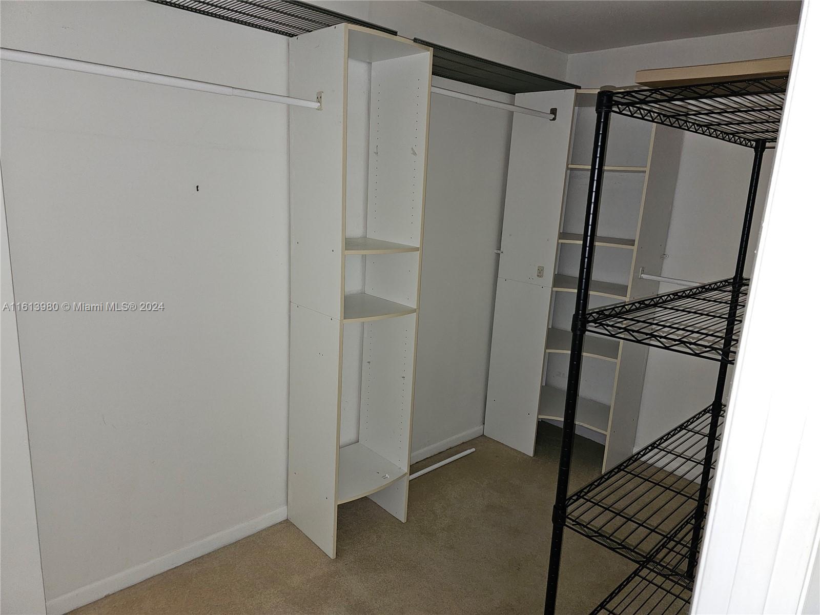 TOWERS OF QUAYSIDE CONDO - Residential