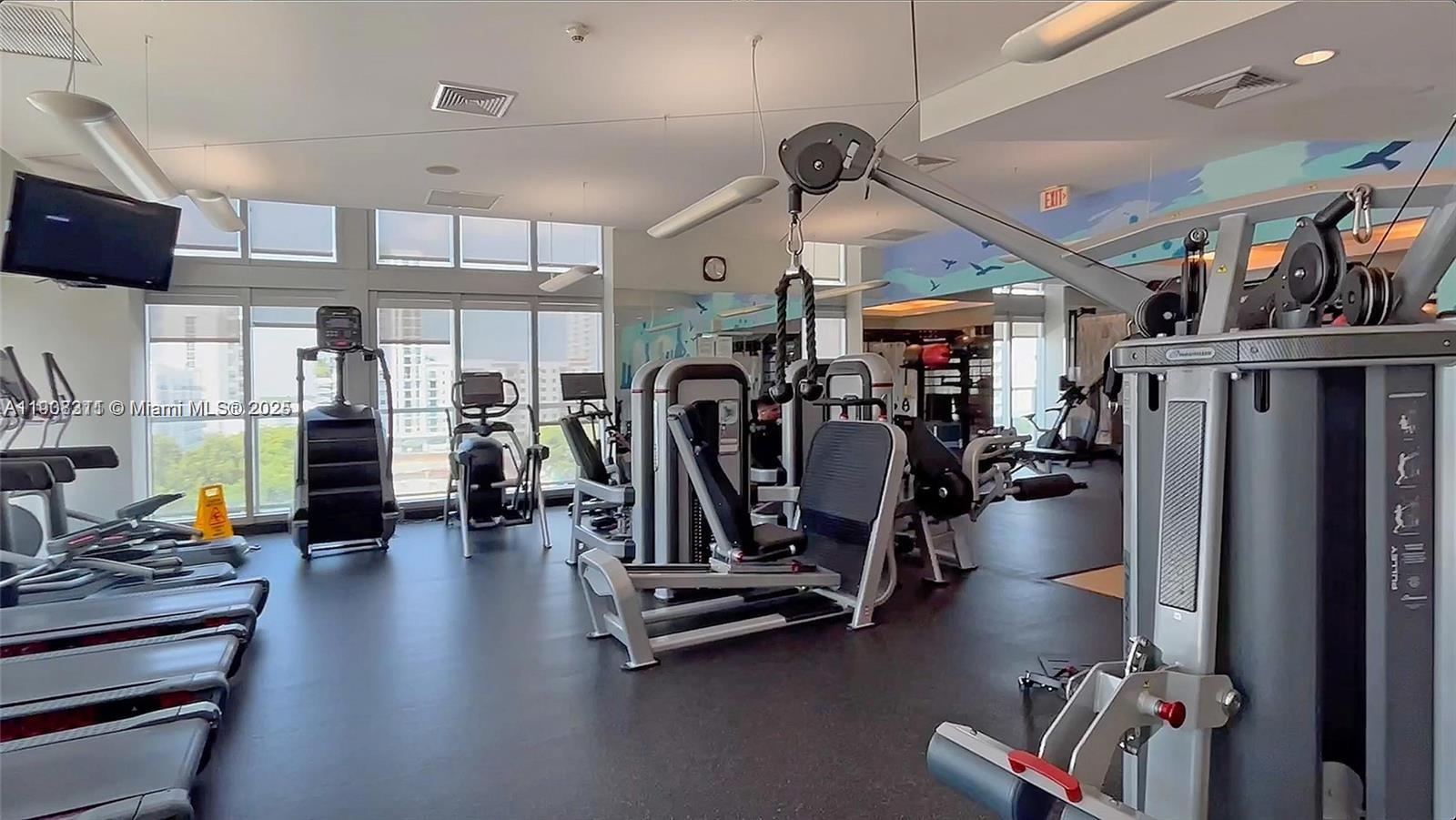 THE AXIS ON BRICKELL COND - Residential