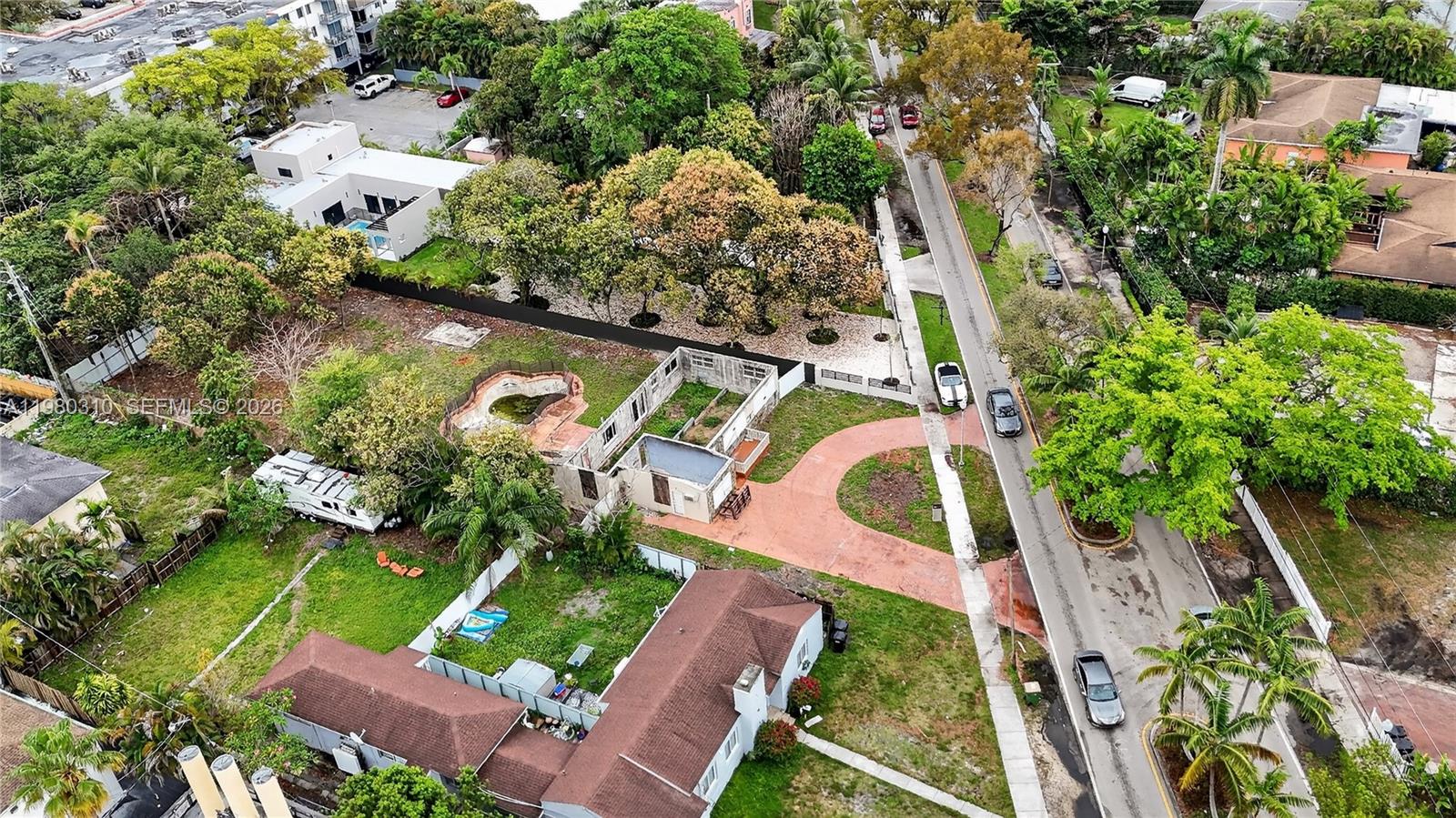 GRIFFING BISCAYNE PK ESTA - Land