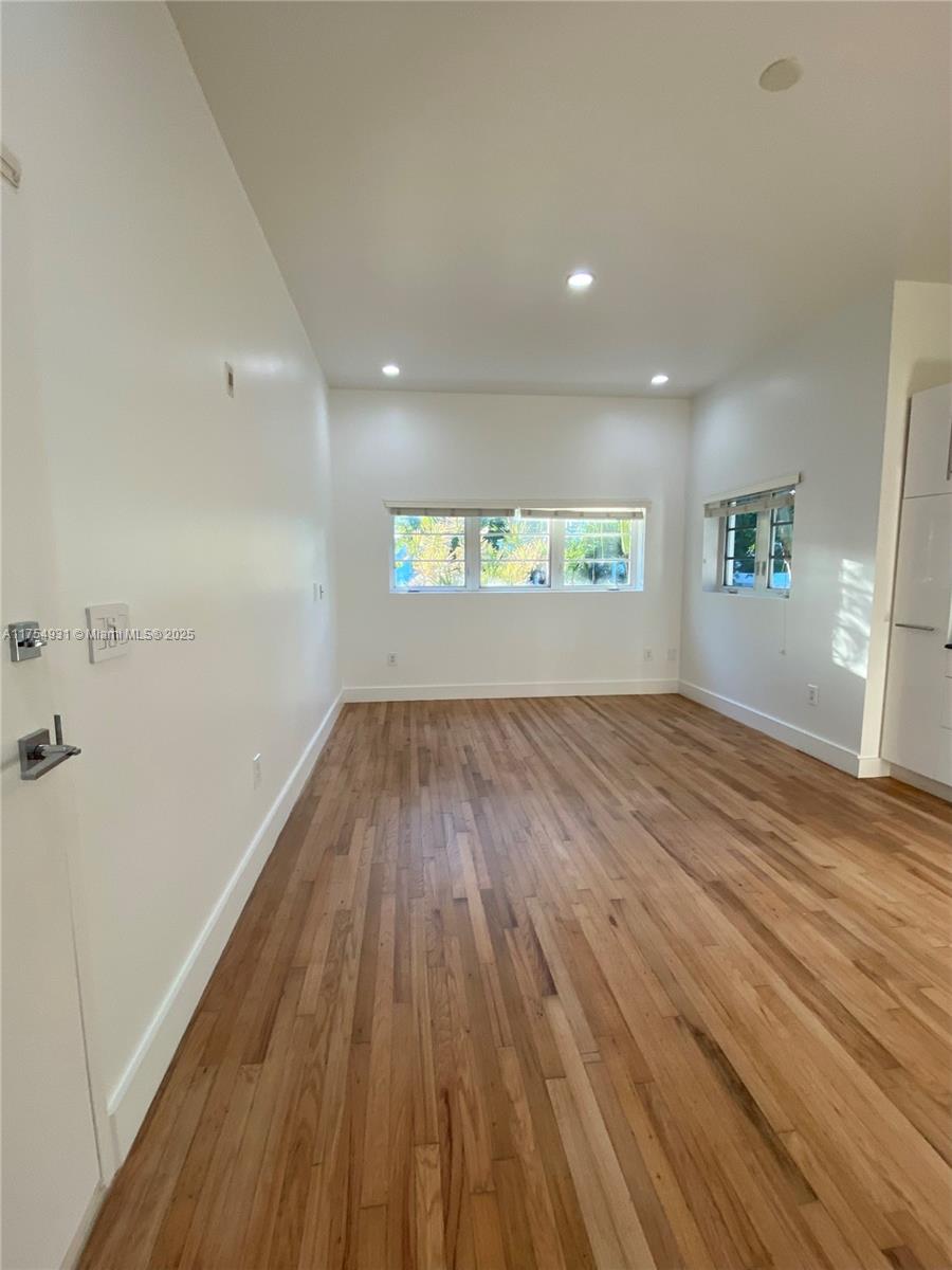 929 ON MICHIGAN CONDO - Residential