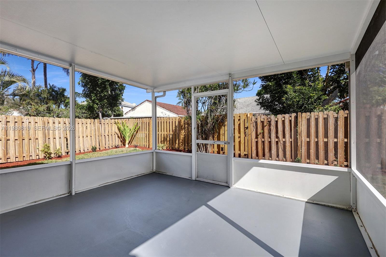 VILLAGES OF WOODLAKE 5 - Residential