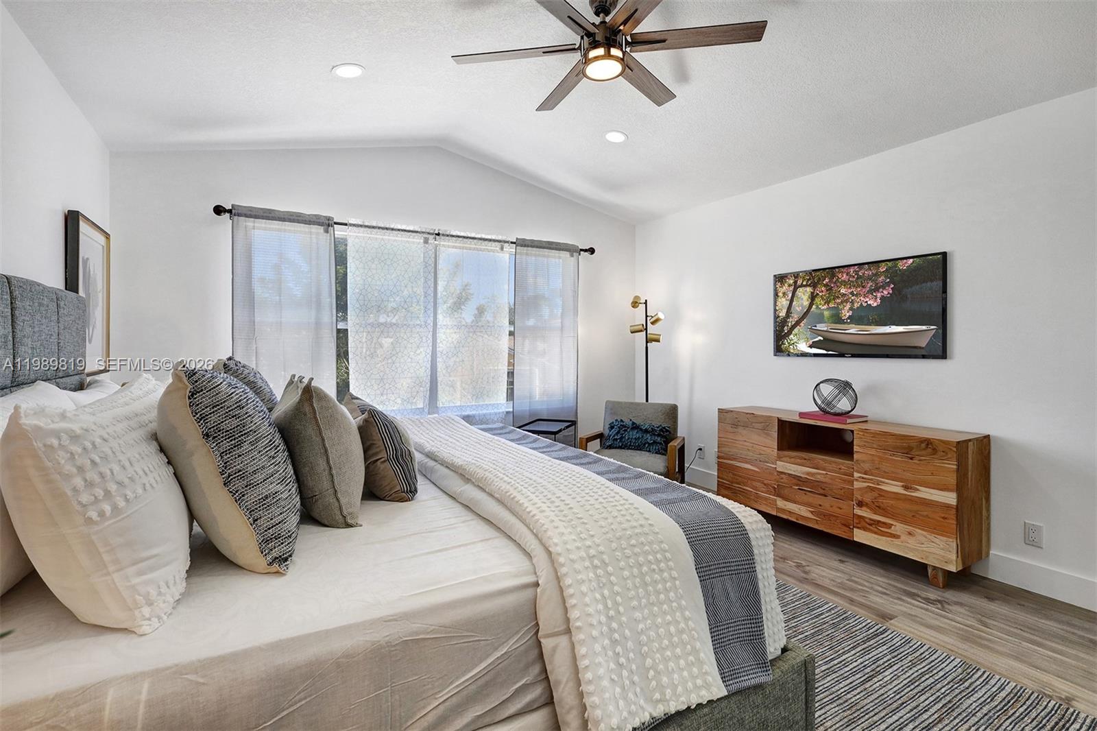 VILLAGES OF WOODLAKE 5 - Residential