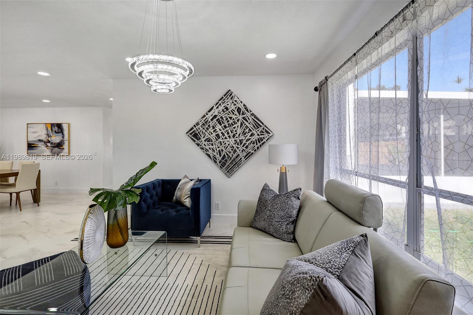 VILLAGES OF WOODLAKE 5 - Residential