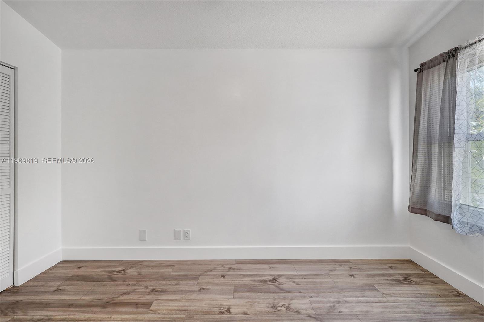 VILLAGES OF WOODLAKE 5 - Residential