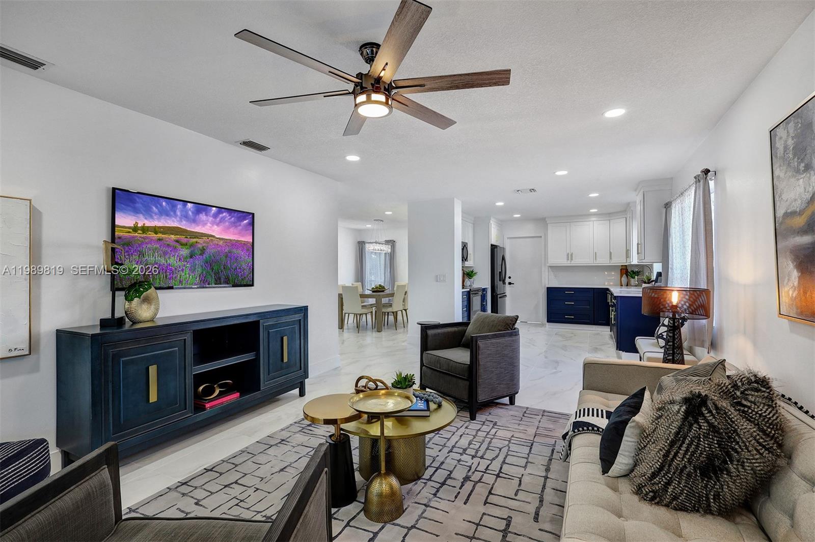 VILLAGES OF WOODLAKE 5 - Residential