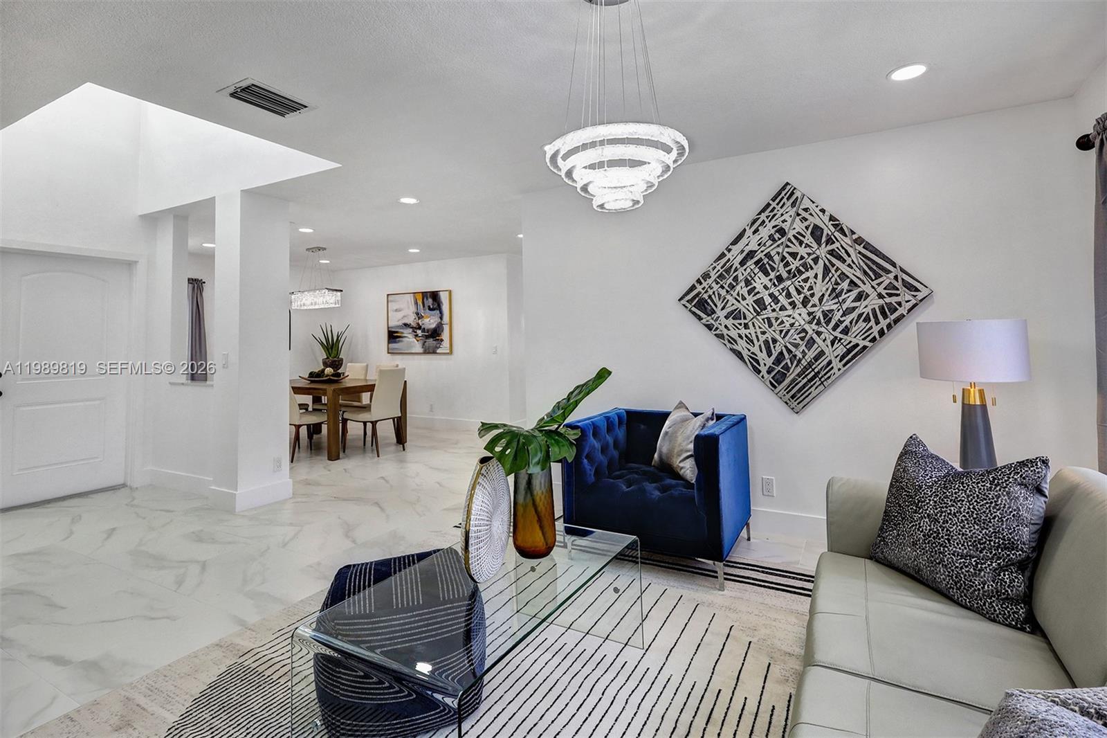 VILLAGES OF WOODLAKE 5 - Residential