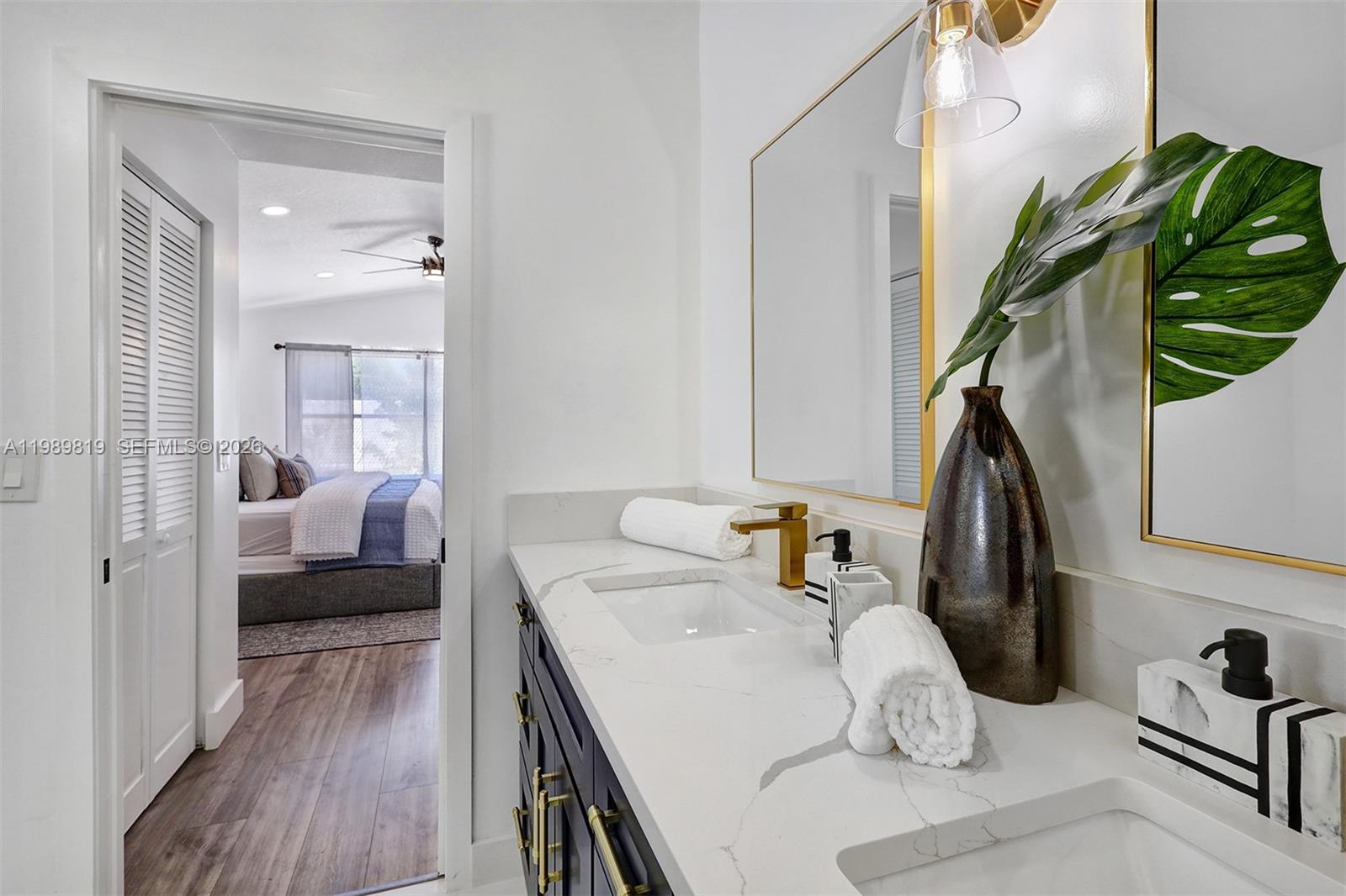 VILLAGES OF WOODLAKE 5 - Residential