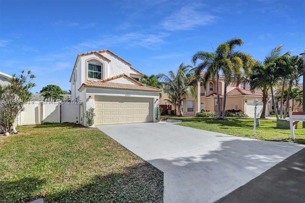 Photo of 104 Wedgewood Lks S Lks, Green Acres, FL 33463 (MLS # A11989819)