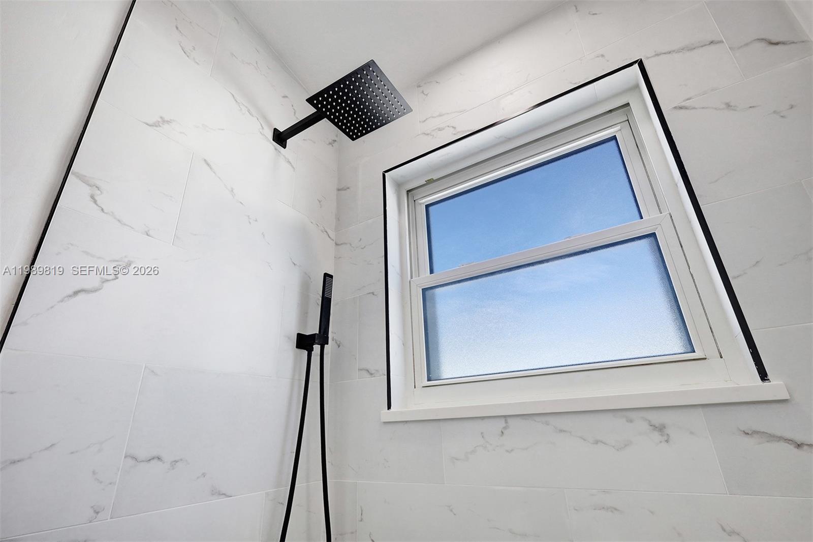 VILLAGES OF WOODLAKE 5 - Residential