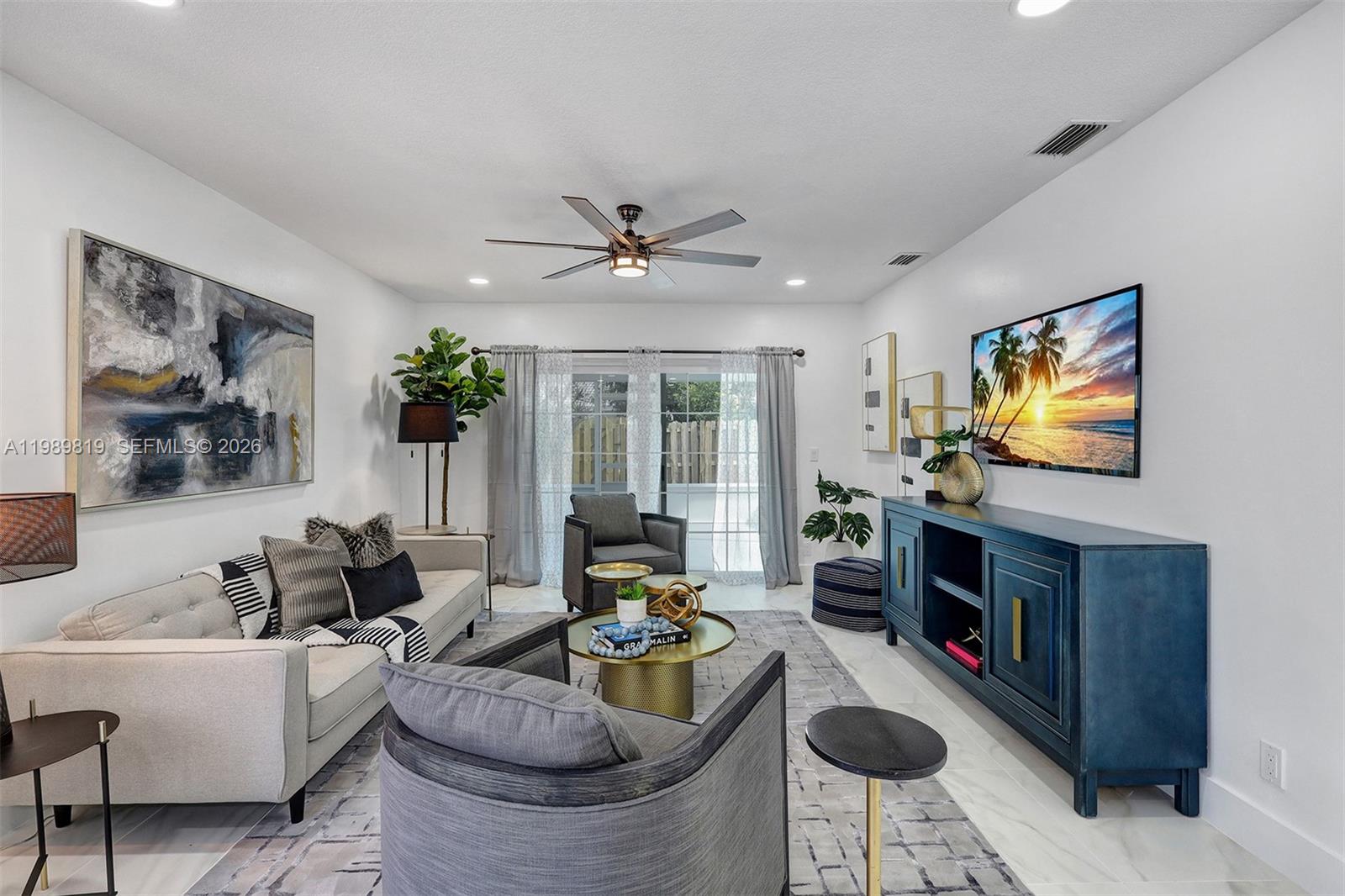 VILLAGES OF WOODLAKE 5 - Residential