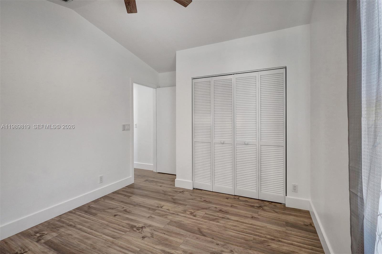 VILLAGES OF WOODLAKE 5 - Residential