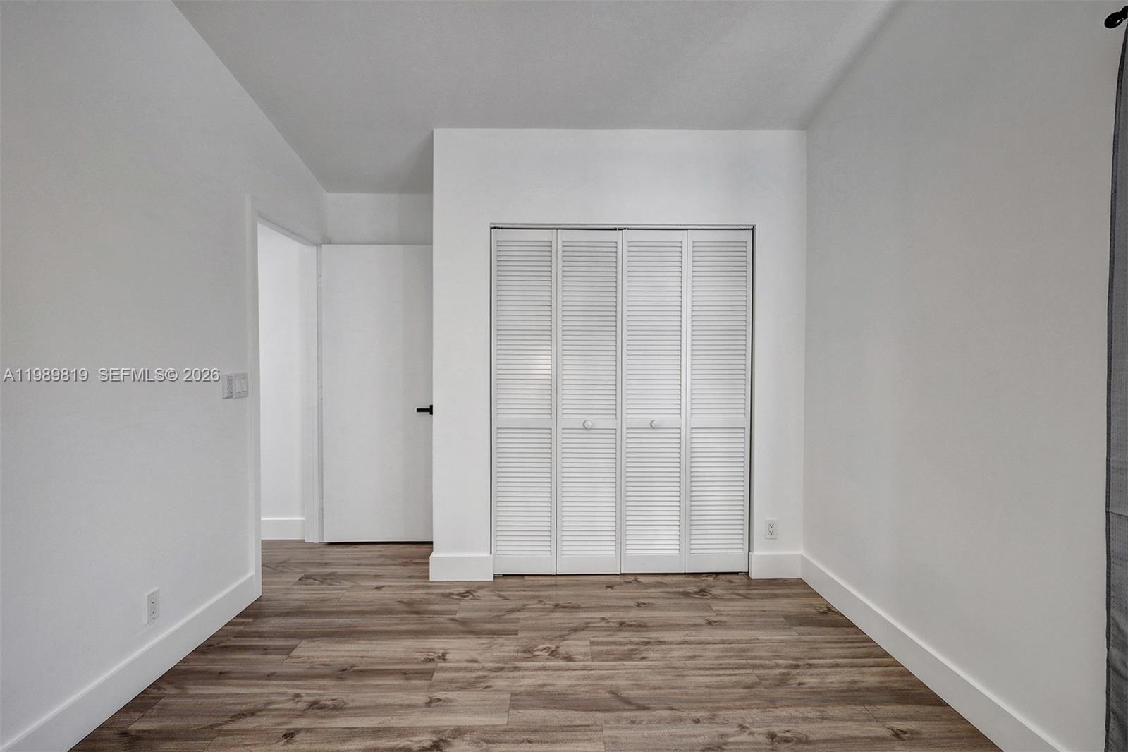 VILLAGES OF WOODLAKE 5 - Residential