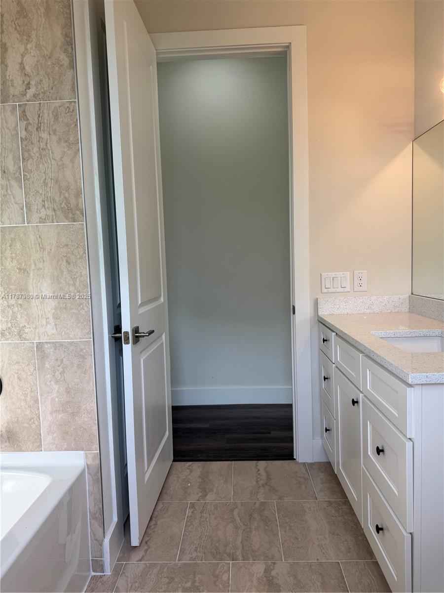 PORT LABELLE - Residential