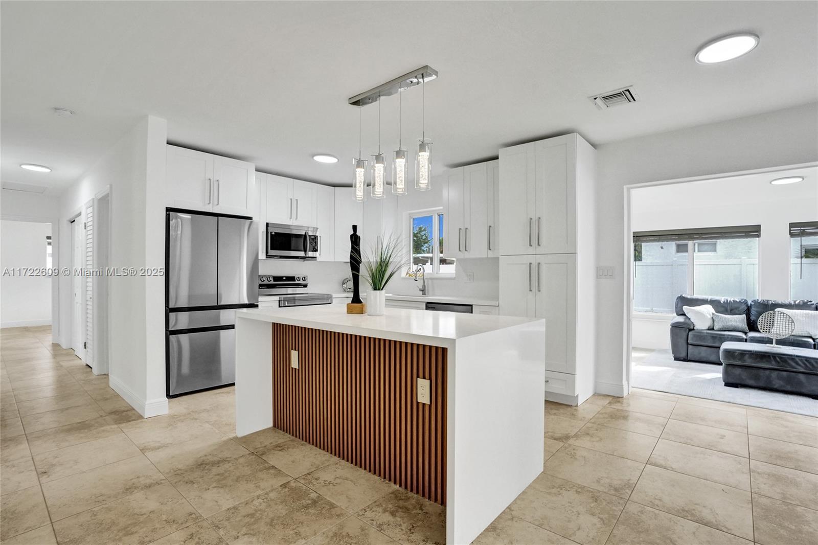 TOD ACRES COUNTRY CLUB SE - Residential