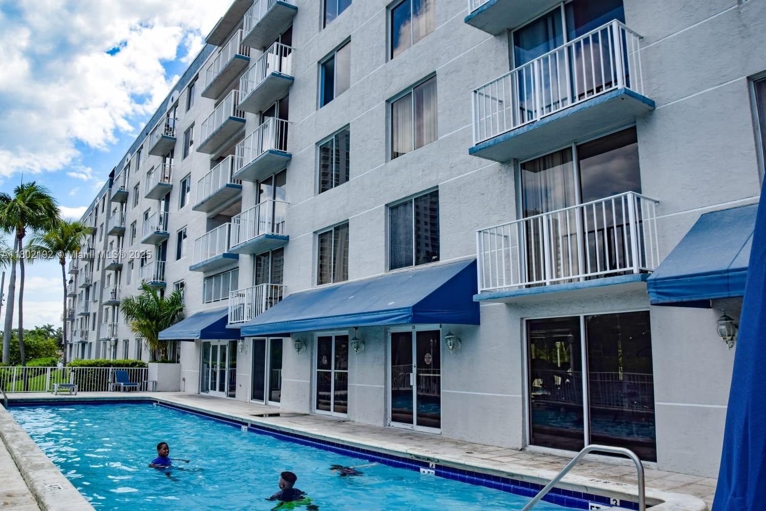 1740 Nw N River Dr 215, Miami, Broward County, Florida - 1 Bedrooms  
1 Bathrooms - 