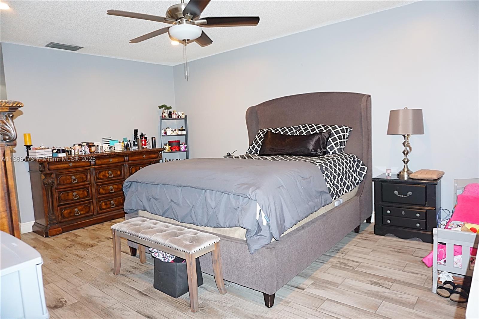 BOULEVARD WOODS WEST SEC - Residential