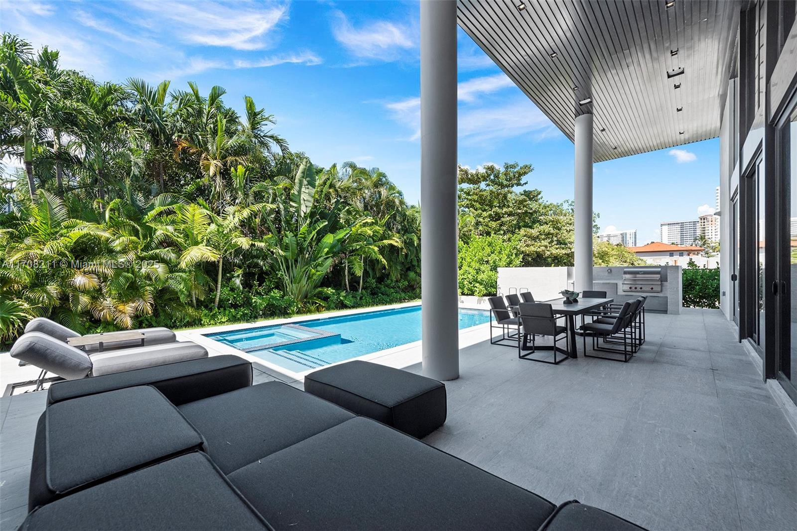 GOLDEN BEACH SEC A - Residential