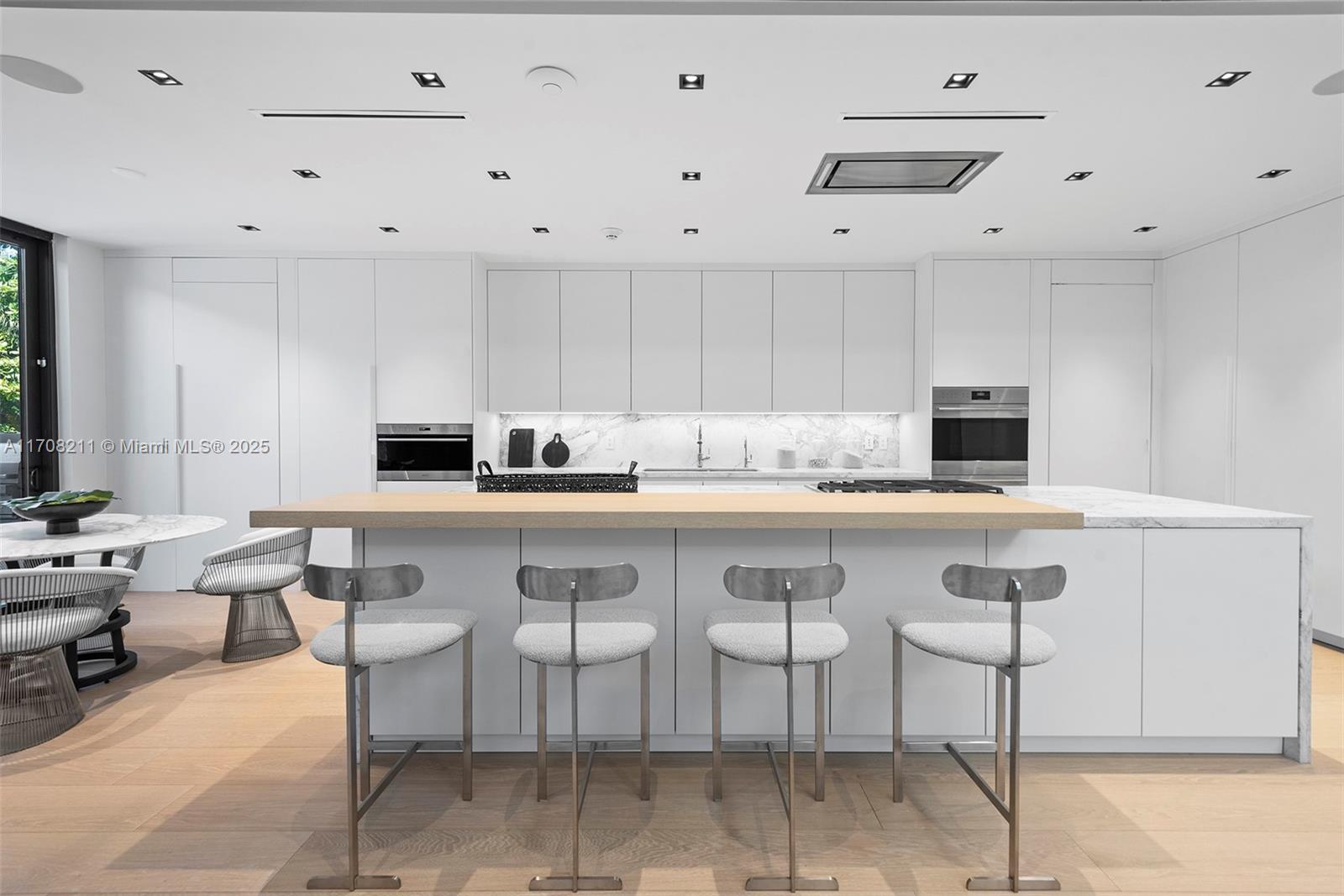 GOLDEN BEACH SEC A - Residential