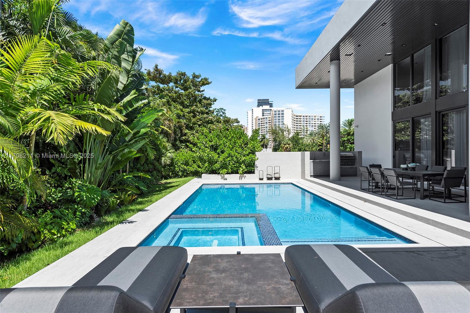 GOLDEN BEACH SEC A - Residential