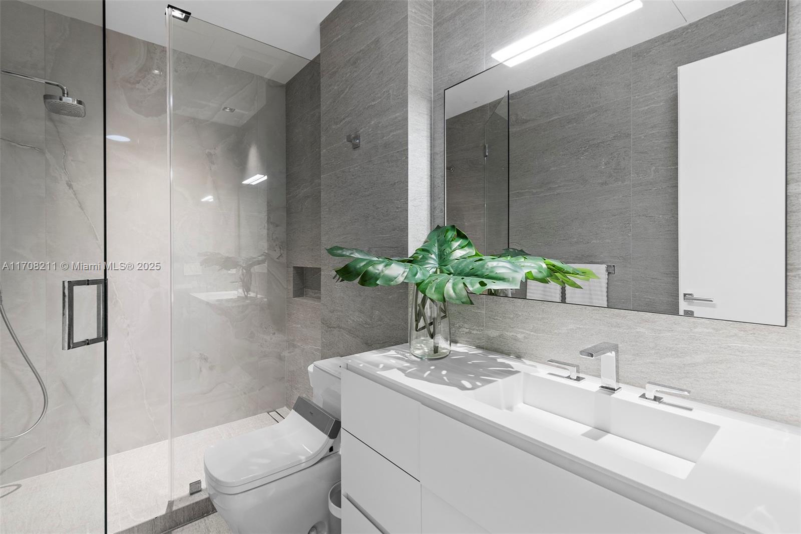 GOLDEN BEACH SEC A - Residential