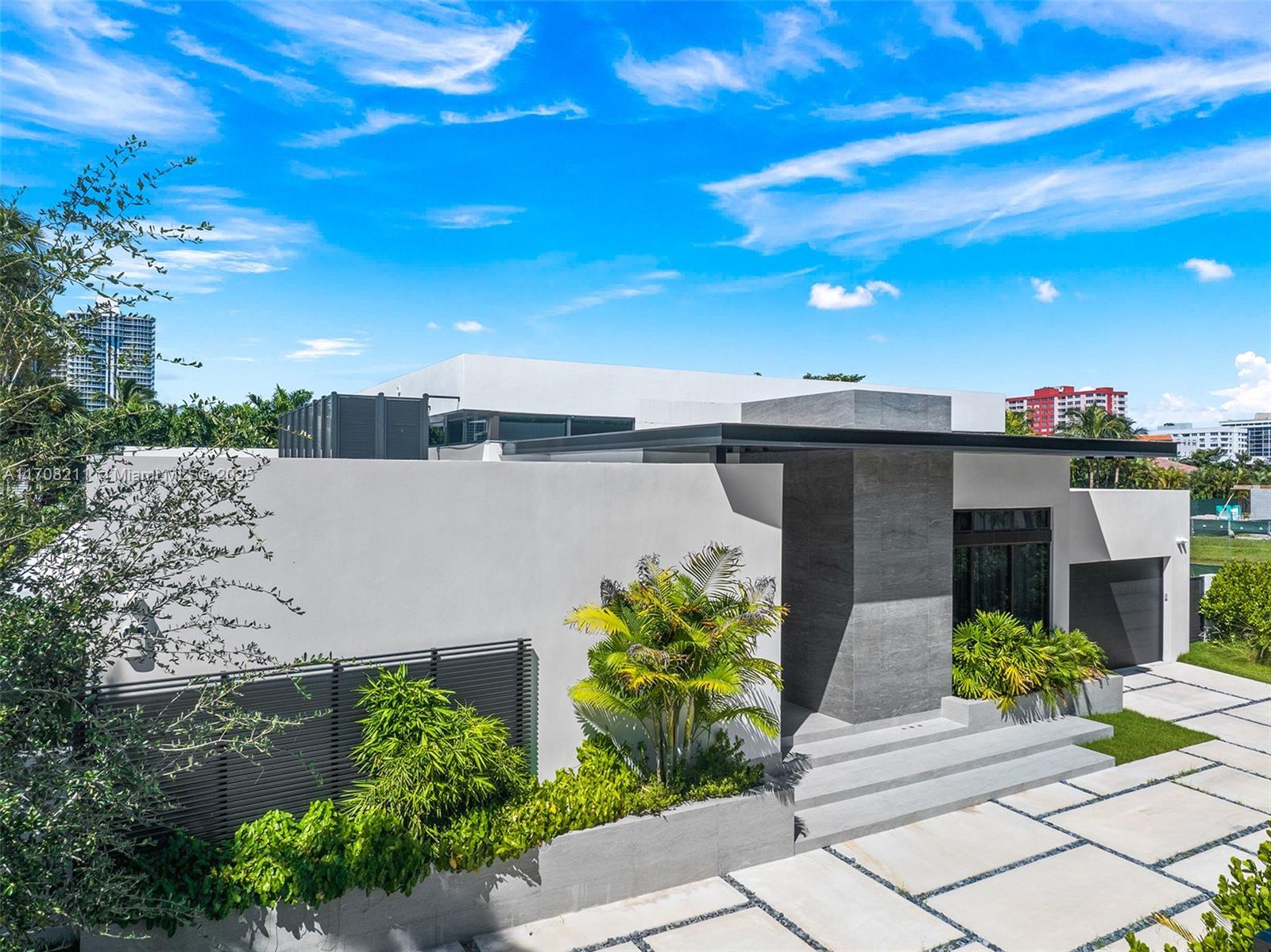 GOLDEN BEACH SEC A - Residential