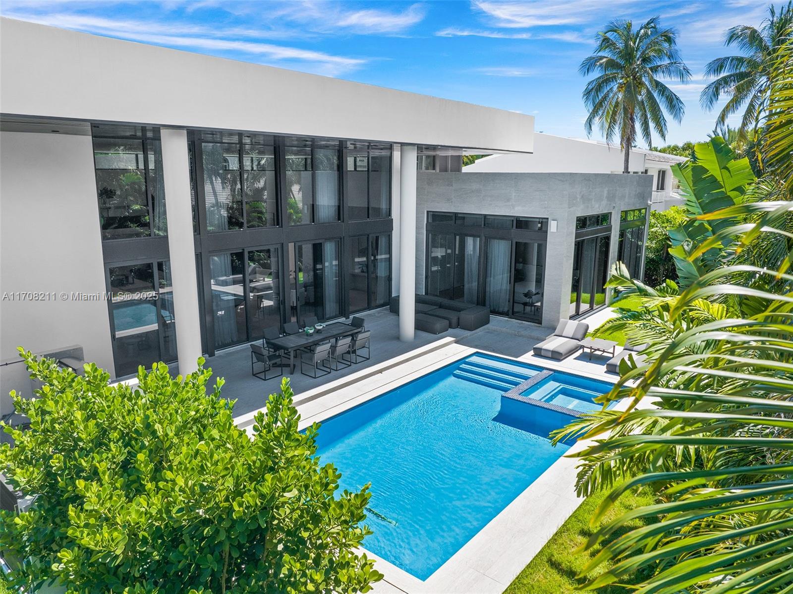 GOLDEN BEACH SEC A - Residential