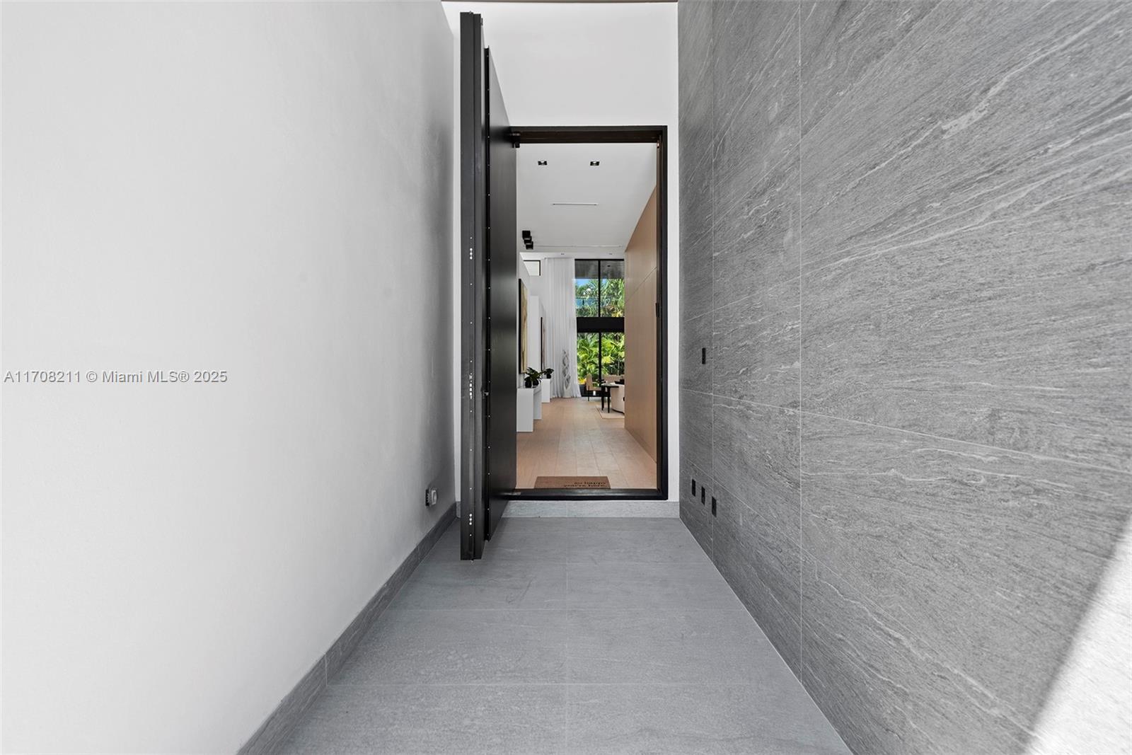 GOLDEN BEACH SEC A - Residential