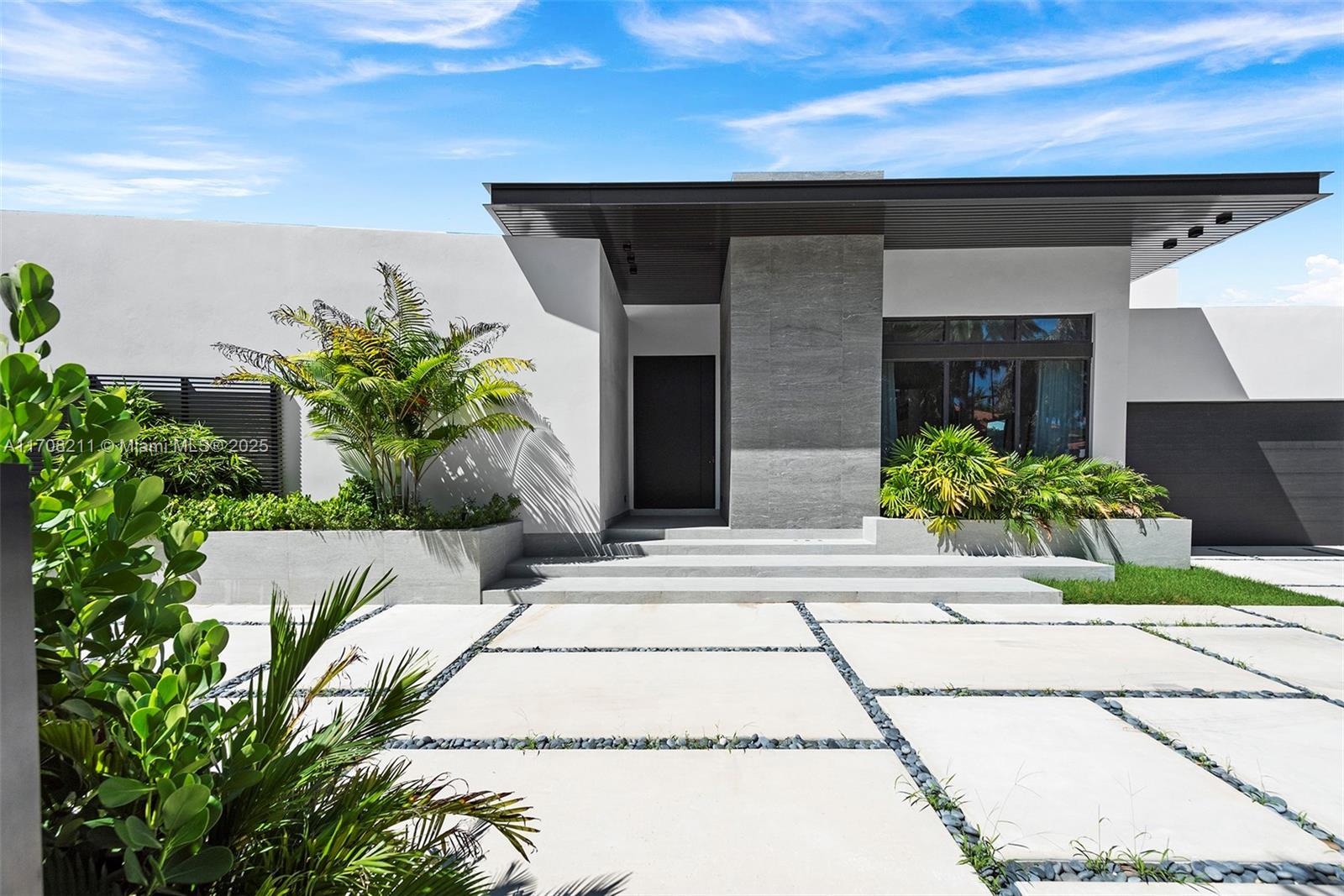GOLDEN BEACH SEC A - Residential