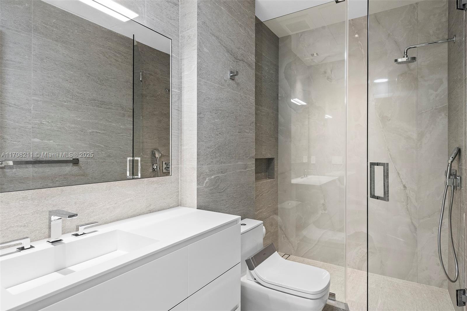 GOLDEN BEACH SEC A - Residential