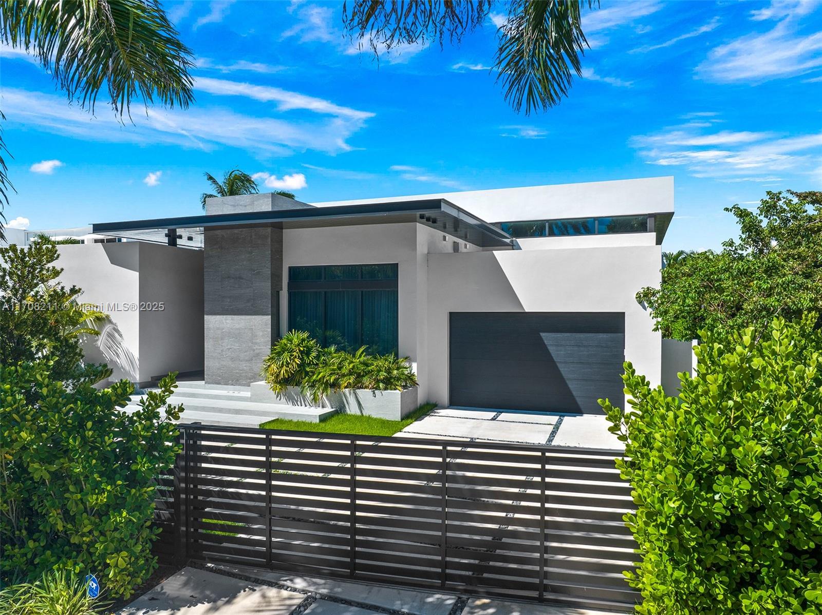 620 Ocean Blvd, Golden Beach, Miami-Dade County, Florida - 6 Bedrooms  
9 Bathrooms - 