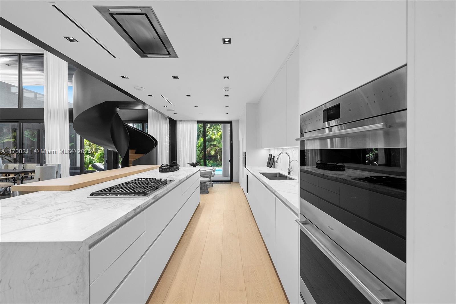 GOLDEN BEACH SEC A - Residential